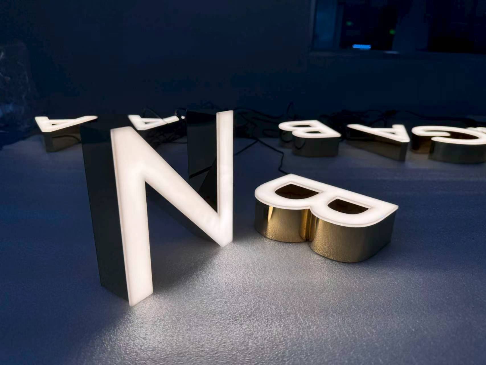 Errores que debe evitar al pedir letreros LED personalizados para su negocio.