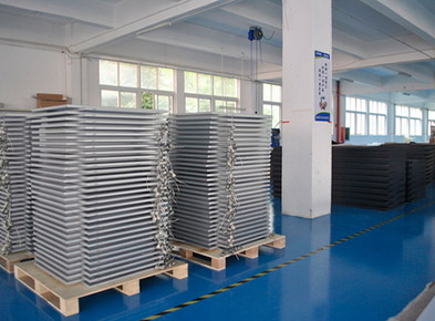 Líneas de producción de cajas de luz LED a pleno rendimiento: Satisfaciendo la demanda norteamericana con calidad y rapidez