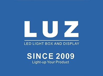 Por qué las cajas de luz solar y las soluciones de pantalla LED obtienen reseñas de 5 estrellas de clientes comerciales de EE. UU. y Canadá